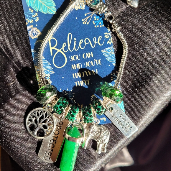 2 for 40 silver Rope Bullet Pendant Green charm bracelet - Picture 3 of 3